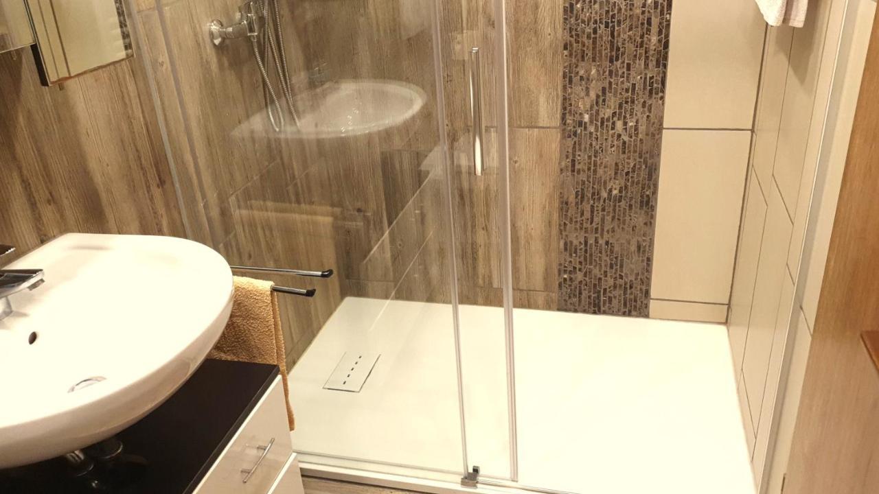 Ferienwohnung Am Rauenhuebel Voelklingen Bagian luar foto